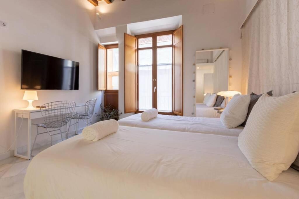 Hernando Colon Deluxe Suite By Valcambre Sevilla Exterior foto
